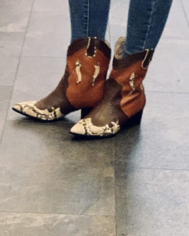 bruine cowboy boots